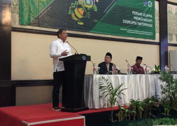 Menkominfo Cerita Lika-Liku Penanganan Hoaks di Rakornas Infokom MUI