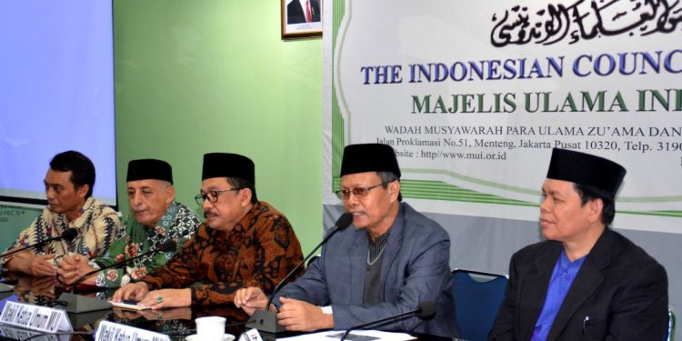 MUI Ajak Umat Berhenti Sebarkan Video Wanita Pembawa Anjing di Medsos