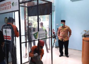 ARBI-Dompet Dhuafa Pasang Bilik Sterilisasi di Kantor MUI