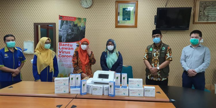 Satgas Covid-19 MUI Serahkan Bantuan Alat Kesehatan ke Rumah Sakit Islam Jakarta