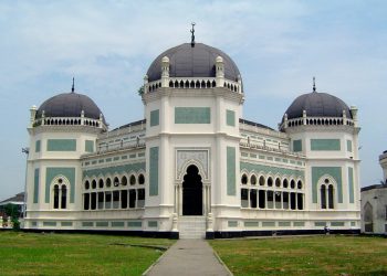 Masjid Sebagai Lokomotif Wakaf Produktif