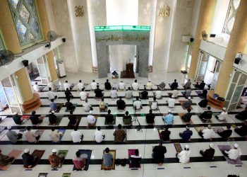 Covid 19 Meningkat, MUI Imbau Masyarakat Ikuti Prokes Saat Ibadah