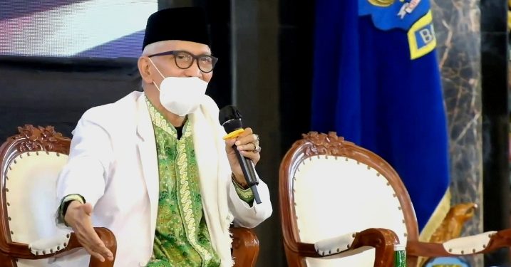 Hadir di Bangkalan, Ketum MUI Ajak Masyarakat Disiplin Terapkan Prokes