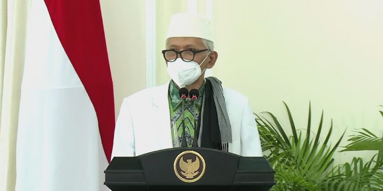 Ketum MUI: Tugas Besar Ulama Edukasi Umat Bahaya Covid-19 Nyata