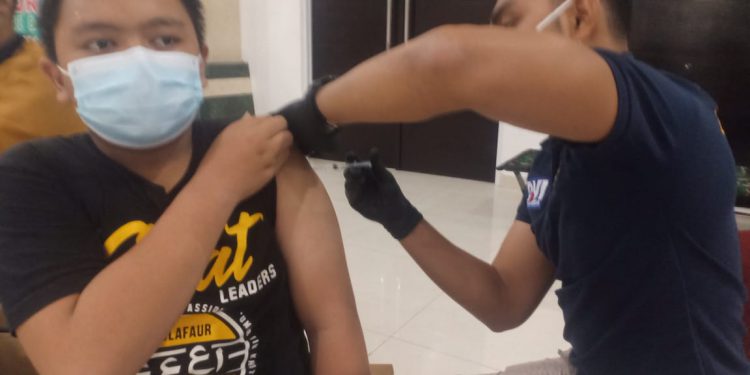 Status Kehalalan Vaksin AstraZeneca dan Hukum Injeksinya?