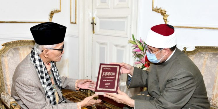 Dukung Kaderisasi Ulama Indonesia, Menteri Wakaf Mesir Siap Perkuat Hubungan dengan MUI