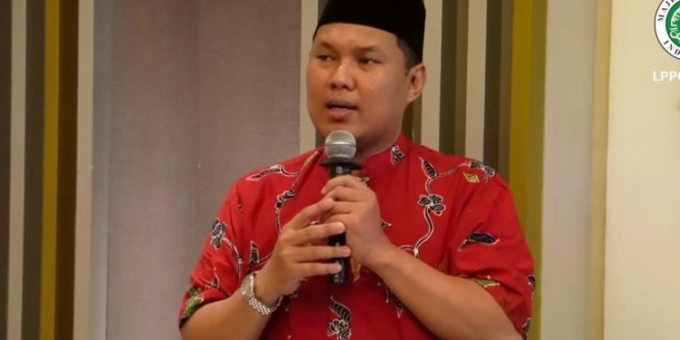 Ketua MUI Dorong Pemerintah Perbanyak Bank Wakaf Mikro, Alternatif Pinjol Ilegal