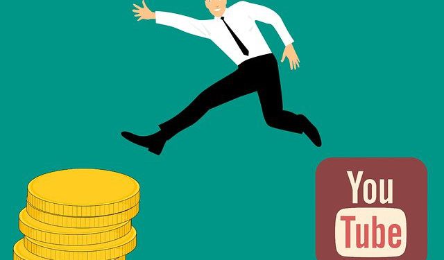 Hukum Profesi YouTuber dan Apakah Penghasilannya Wajib Zakat?