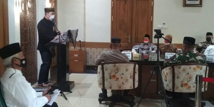 2.000-pesantren-jawa-barat-sudah-miliki-unit-bisnis,-kang-emil:-pesantren-diharapkan-mandiri