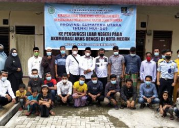 hlnki-mui-su-kunjungi-pengungsian-warga-asing-aras-dengsi