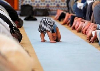 gerakan-tiga-kali,-benarkah-membatalkan-shalat