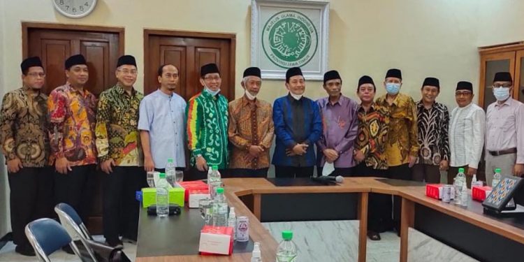 Terima Kunjungan Muhammadiyah Jatim, Kiai Mutawakkil : MUI Tenda Besar Umat