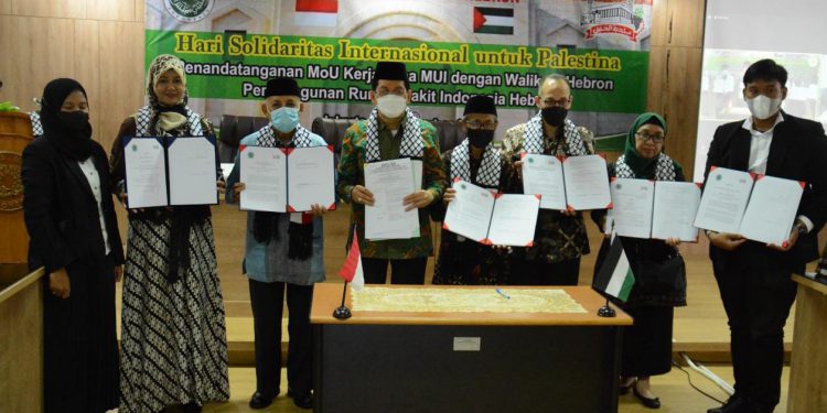 MUI Teken MoU Pembangunan RSIH dengan Wali Kota Hebron