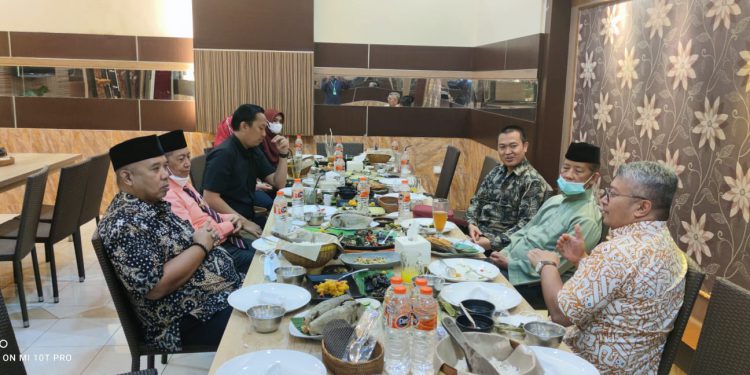 temui-pengurus-mui-sulsel,-bsi-harap-pelibatan-ulama-sosialisasikan-keuangan-syariah