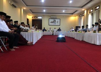 Demi Kemaslahatan Umat, PWNU Jatim Mohon KH Miftachul Akhyar Tak Mundur dari MUI