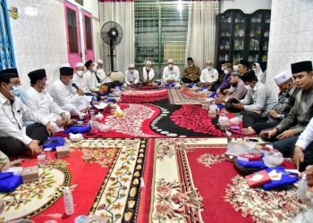 tepat-40-hari-wafatnya-prof-abdullah-syah,-pihak-keluarga-gelar-tahlil-dan-kirim-doa