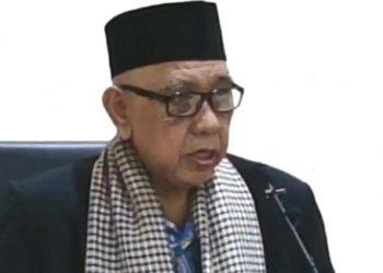 nonton-ceramah-live-di-ponsel-hilangkan-pahala-berjamaah
