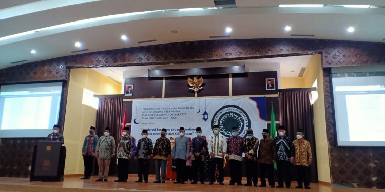Pelantikan Dewan Pimpinan MUI DIY, Ini Pesan dan Harapan Wasekjen