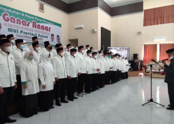 pengurus-ganas-annar-mui-sulsel-dikukuhkan.-waspada-santing:-perkuat-pendidikan-keluarga