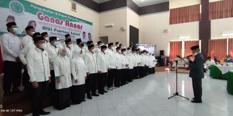 pengurus-ganas-annar-mui-sulsel-dikukuhkan.-waspada-santing:-perkuat-pendidikan-keluarga