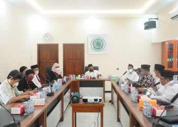 vaksin-merah-putih-suci-dan-halal,-mui-jatim-ingatkan-standar-operasional-di-masyarakat
