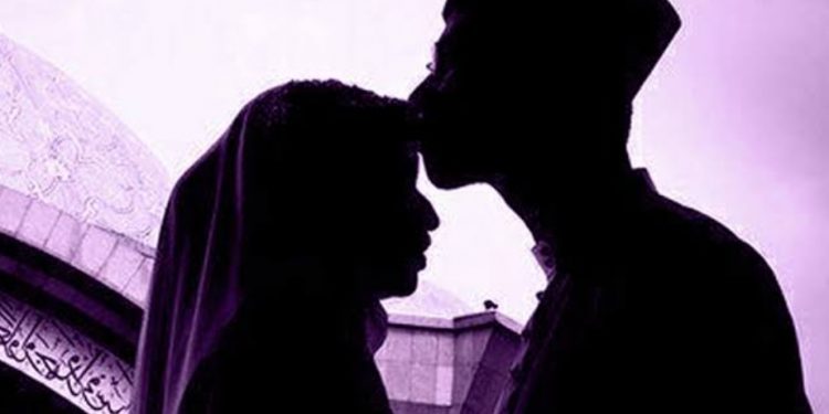 bagaimana-cara-tebus-dosa-berhubungan-badan-ramadhan-lalu