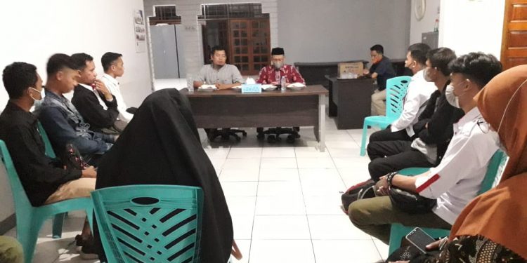 audiensi-mahasiswa-kammi,-ust-dr.-arfan-:-terus-berdakwah-ada-atau-tanpa-sokongan-dana