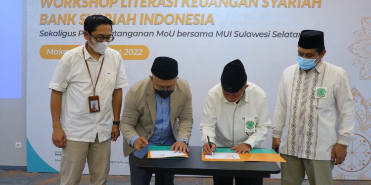 tandatangani-mou-dengan-mui-sulsel,-bsi-ingin-perkuat-literasi-ekonomi-syariah