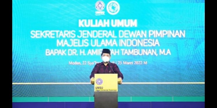 Berikan Kuliah Umum di UMSU, Sekjen MUI: Umat Islam Harus Jadi Problem Solver, Bukan Problem Maker