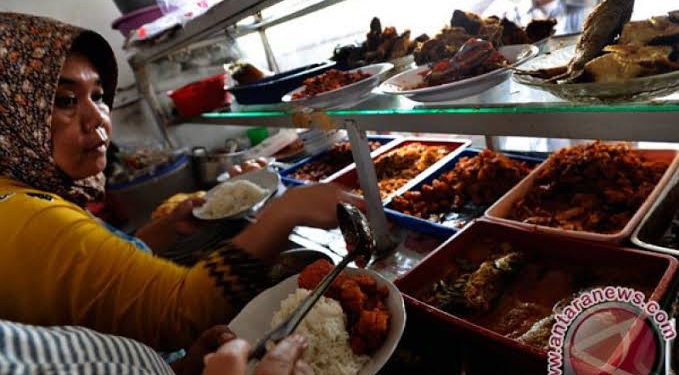 MUI: Warung Penjual Makanan tak Perlu Tutup Saat Ramadhan