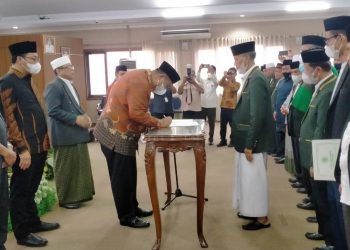 lantik-pengurus-mui-maros,-mui-sulsel-sarankan-jaga-nilai-nalusereng