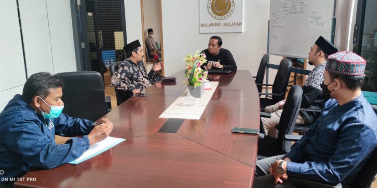 pengurus-yayasan-al-imam-apresiasi-mui-channel
