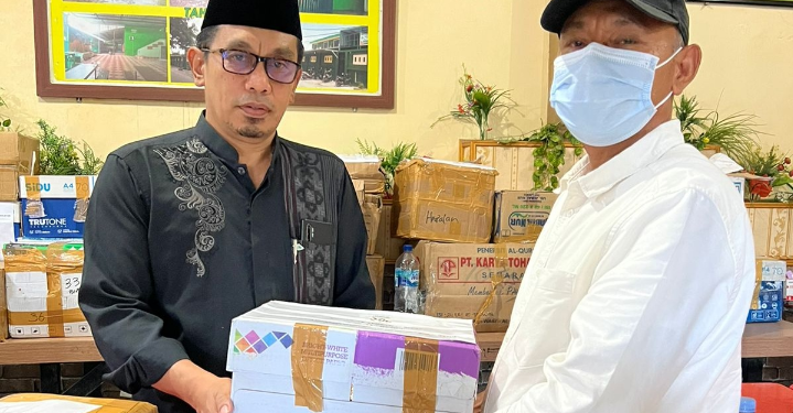 mui-sulsel-bagikan-600-mushaf-di-momen-nuzulul-quran