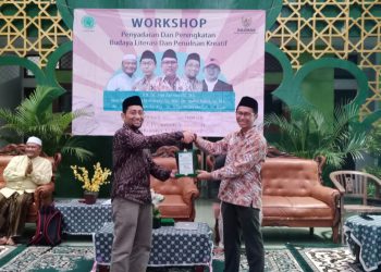 Tingkatkan Kesadaran Literasi, LSBPI MUI Gelar Workshop Bersama Santri