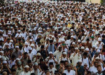 apa-rahasia-tujuh-dan-lima-takbir-salat-id?