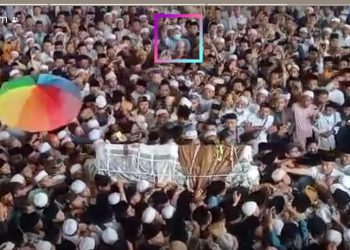 jenazah-yang-disaksikan-banyak-mata