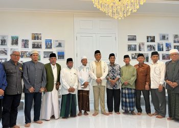 jenderal-syafruddin-kumpul-mui-sulsel-hingga-rektor,-pikirkan-pesantren-dan-ekonomi-umat
