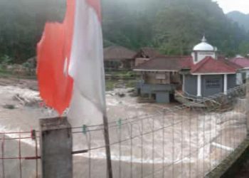 2-masjid-terdampak-banjir-bandang-di-sumedang-4-april-2022