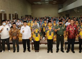 pemberangkatan-perdana,-wagub-chusnunia-lepas-393-cjh-asal-bandar-lampung