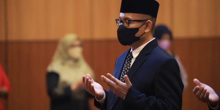 maju-bersama,-prof-muzakki-resmi-pimpin-uinsa-periode-2022-2026