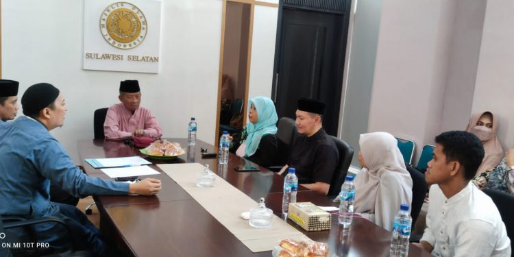 kpu-sulsel-minta-dukungan-mui-sulsel-tangkal-suap-kedok-sedekah