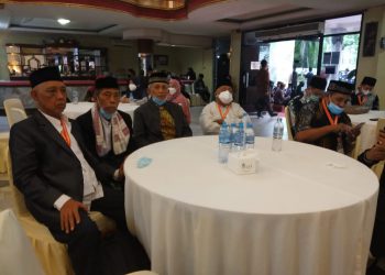 hasil-rakornas-komisi-fatwa-mui:-awasi-lembaga-zakat-dan-rph