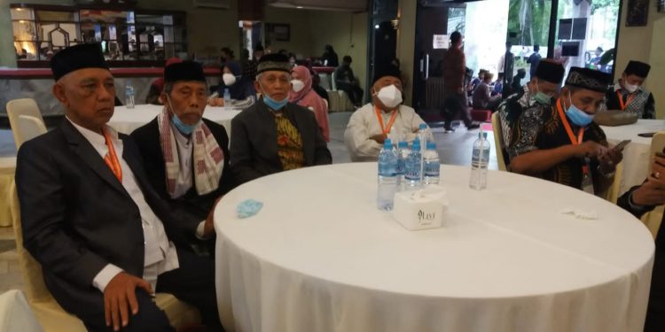 hasil-rakornas-komisi-fatwa-mui:-awasi-lembaga-zakat-dan-rph