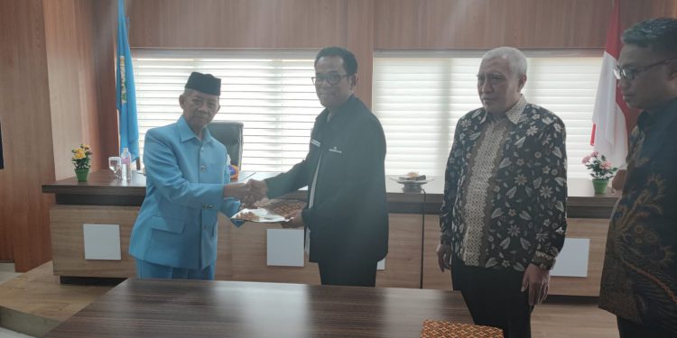 mui-sulsel-dan-disdik-pemprov-teken-mou-pengentasan-buta-aksara-alquran