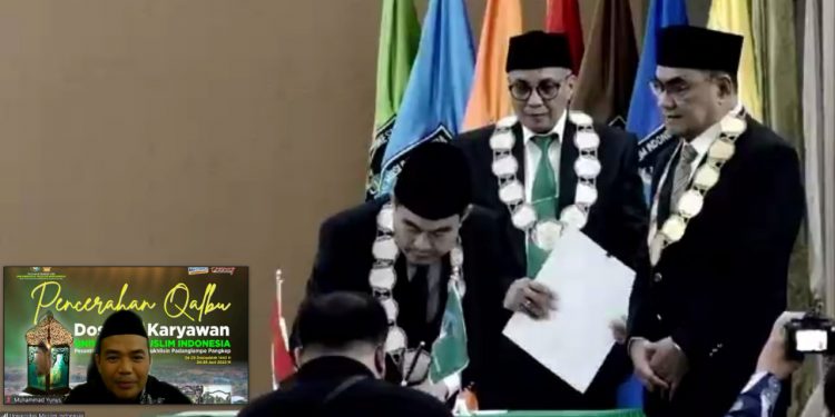 ketua-mui-sulsel-ishaq-shamad-resmi-jabat-wakil-rektor-iv-umi