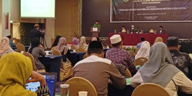 MUI Makassar Bahas Perilaku Keagamaan Netizen dan Launching Buku Wasathiyah