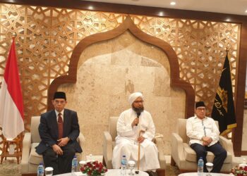 Pesan Khusus Habib Ali Al-Jufri untuk TNI: Setia Negara dan Agama Tidak Bertentangan