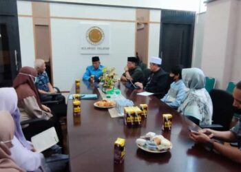 ketua-mui-sulsel:-ilmuan-dan-ulama-harus-bersinergi-persoalan-fatwa-halal-dan-haram