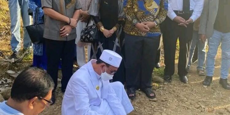 bupati-wajo-bangun-pesantren-tahfidz,-ketua-umum-mui-wajo-letakkan-batu-pertama.