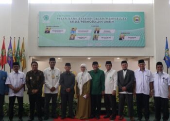 gubernur-buka-seminar-nasional-komisi-peu-mui-sulsel